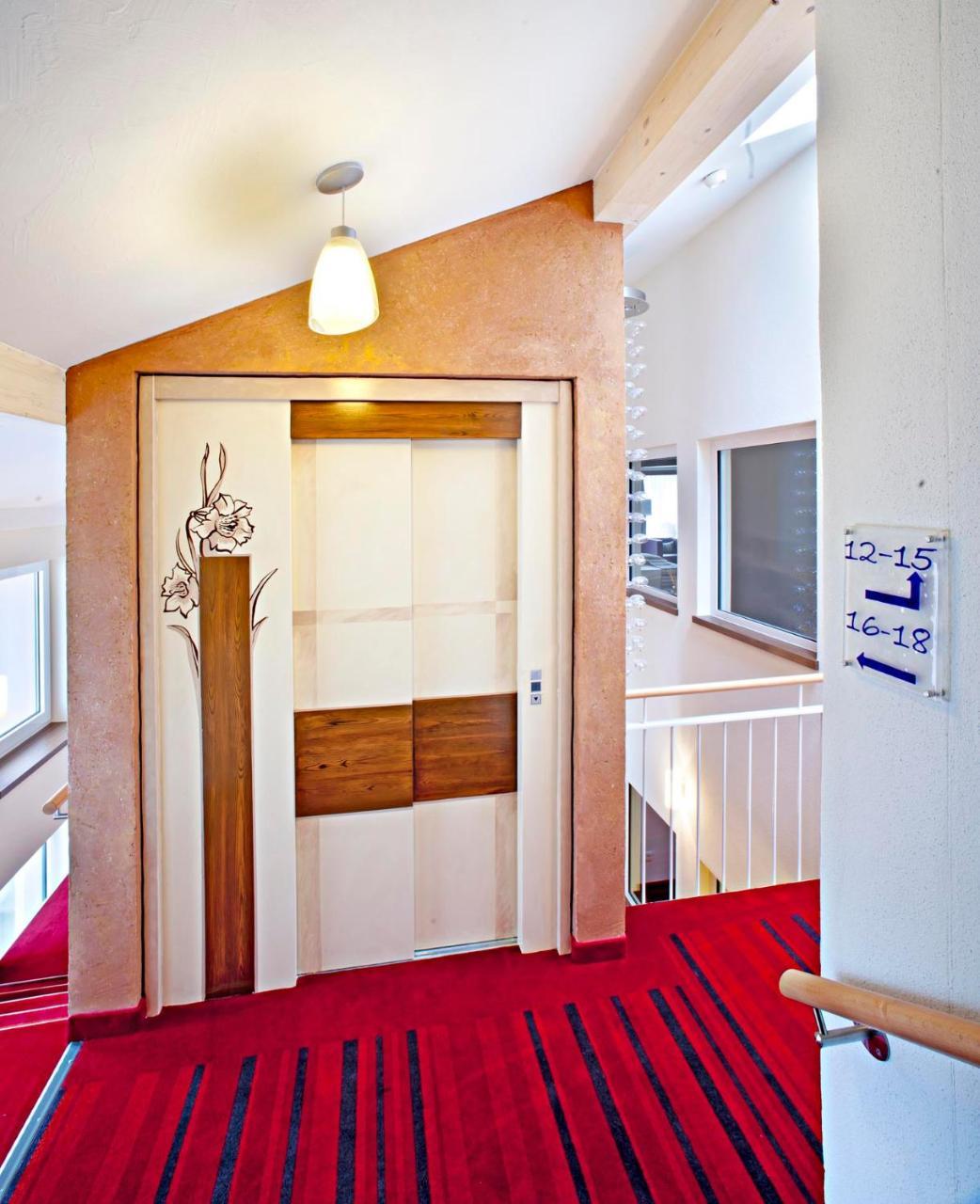 Hotel Greinwald ماركتوبردورف المظهر الخارجي الصورة